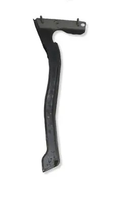 Audi A5 8T 8F Fender mounting bracket 8T0821136A