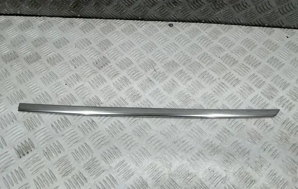 Volkswagen T-Roc Rear door window/glass frame 2GA839644H