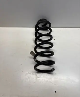 Jeep Grand Cherokee WL Rear coil spring 68375297AB 5297AB