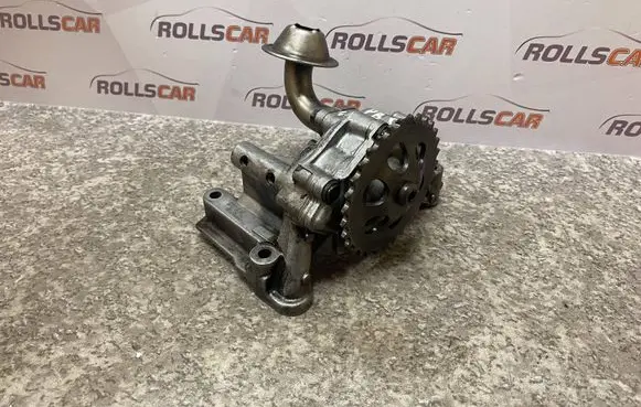 Volkswagen PASSAT B5.5 Oil pump 038115105B 670815857