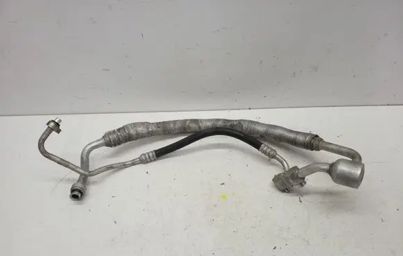 Opel Astra J Air conditioning (A/C) pipe/hose 13351588
