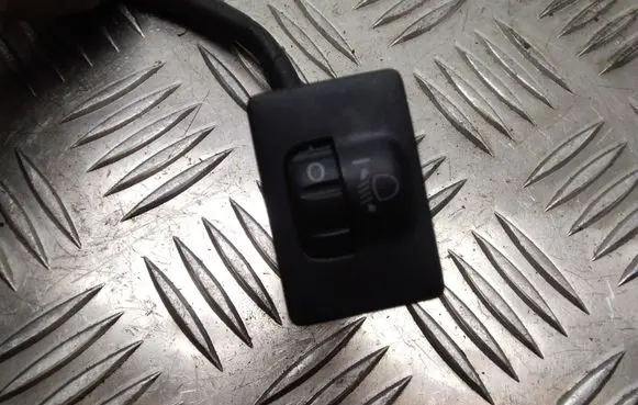 Toyota Prius (XW20) Headlight level height control switch 134159