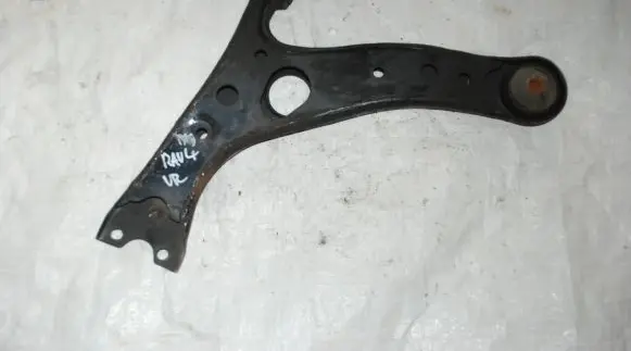 Toyota RAV 4 (XA20) Rear suspension control arm 
