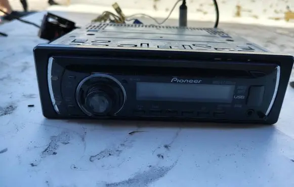 Volkswagen Caddy Radio/CD/DVD/GPS head unit DEH2100UB
