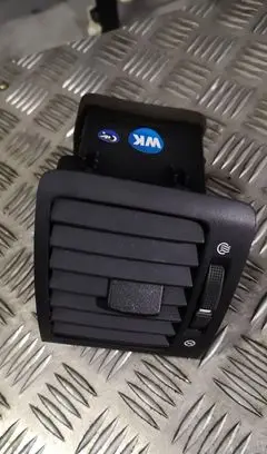 KIA Sorento Dash center air vent grill