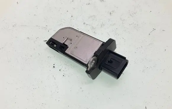 Land Rover Discovery Sport Mass air flow meter 8V2112B579AA 5D15