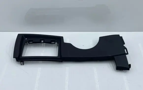 BMW 2 F46 Dashboard lower bottom trim panel 9263359 10771311 5145