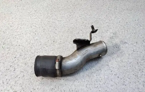 Audi A6 S6 C5 4B Intercooler hose/pipe 078145728F