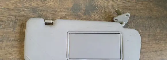Mitsubishi Grandis Sun visor