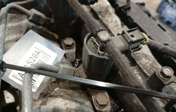 KIA Ceed Fuel injector 0445110256