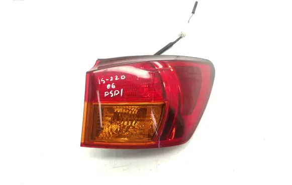 Lexus IS 220D-250-350 Rear/tail lights
