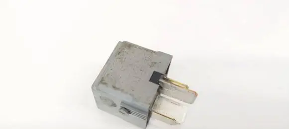 Mercedes-Benz C AMG W204 Other relay A0025422619 4RA00779307