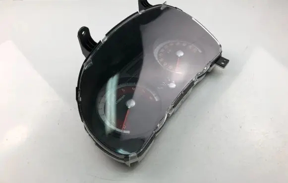 Speedometer (instrument cluster)