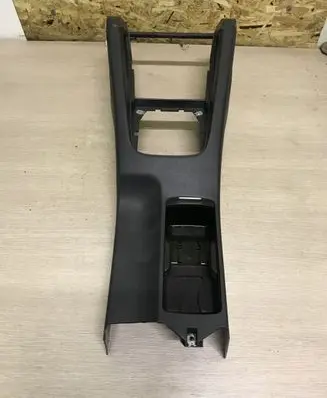 Volkswagen Golf VI Center console 1K0863243A