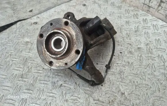 Opel Crossland X Front wheel hub