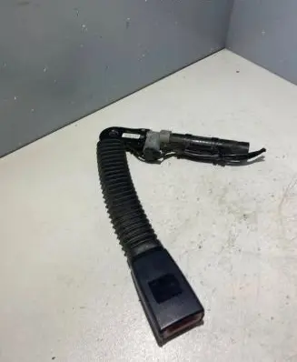 BMW 5 E60 E61 Front seatbelt buckle 6982519 9060807