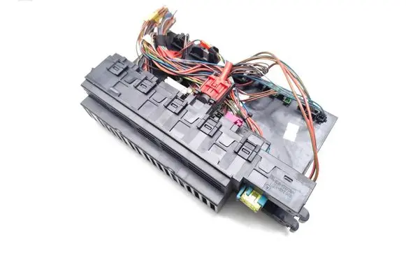 Mercedes-Benz E AMG W212 Fuse module 2115459401