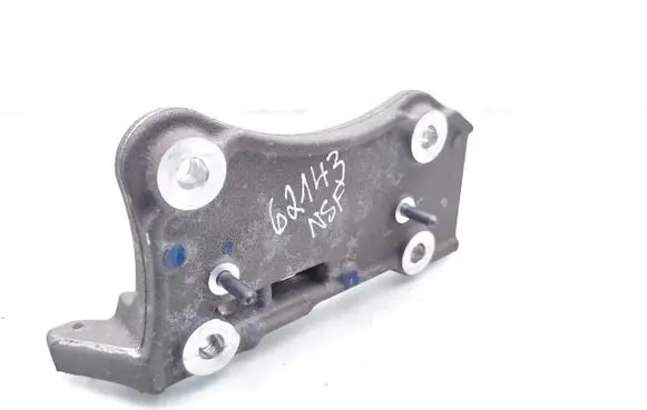 Opel Mokka B Engine mounting bracket 9826426680