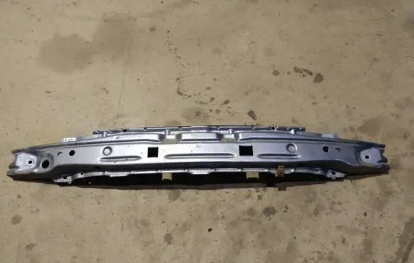 Opel Zafira A Front bumper cross member