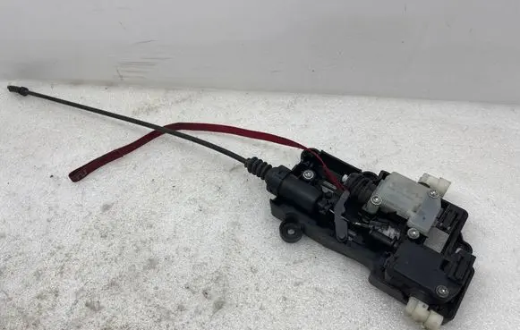 Tesla Model X Engine bonnet/hood lock/catch 105799100E