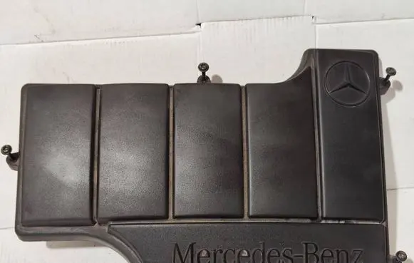 Mercedes-Benz A W168 Air filter box cover 1660940402 A1660940402 1660940001