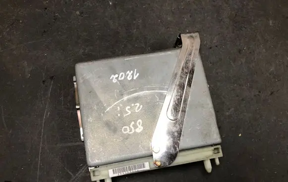 Volvo S60 Engine control unit/module T94080481 1TVJ010415 P3545863