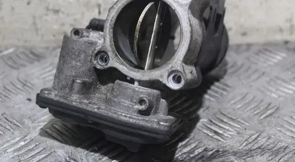 BMW 3 F30 F35 F31 Throttle body valve 103785