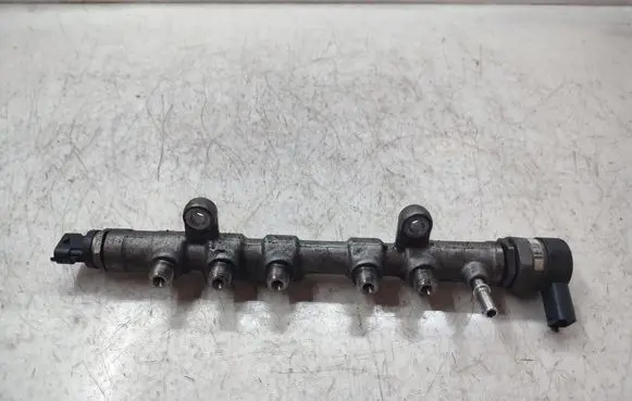 Land Rover Discovery Sport Fuel main line pipe G4D39D280AA 0445214332