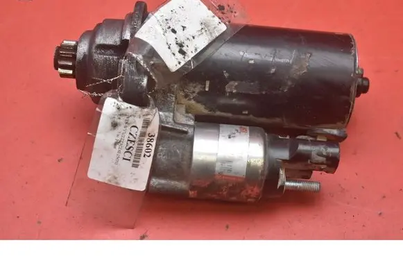 Volkswagen PASSAT B6 Starter motor 1005831311