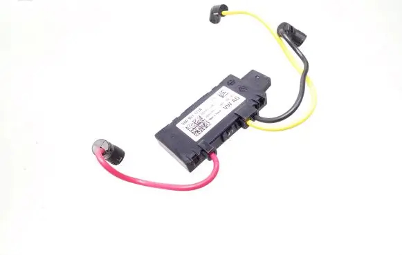 Audi Q2 - Alarm movement detector/sensor 5Q0951177A 5Q0951172B