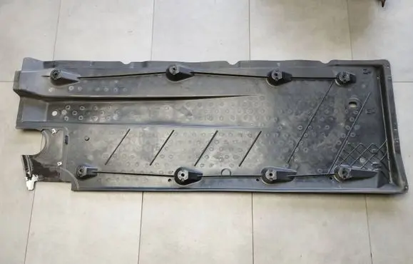 Volkswagen Scirocco Center/middle under tray cover 1K0825201S