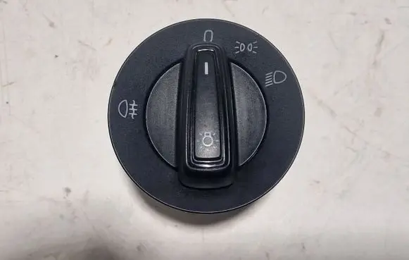 Skoda Octavia Mk3 (5E) Light switch 5E0941431G