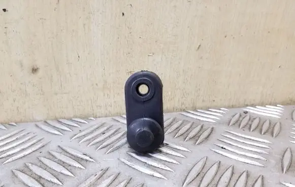 Mitsubishi Pajero Rear door sensor 