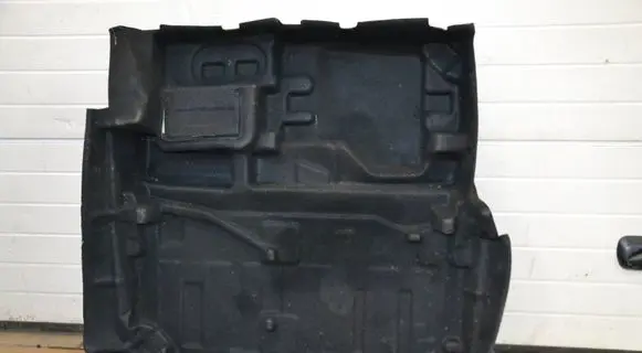 Trunk/boot mat liner