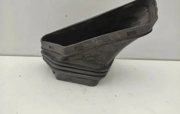 Audi Q5 SQ5 Air intake duct part 8R0129739