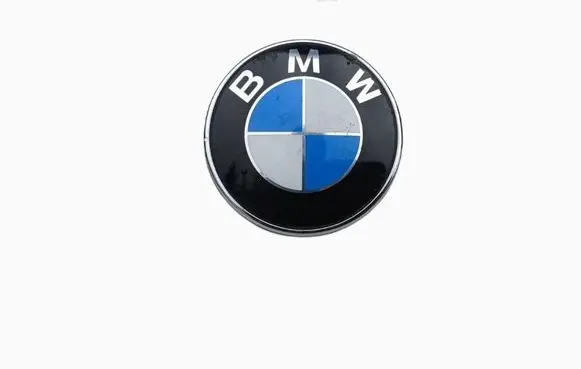 BMW 1 E82 E88 Manufacturers badge/model letters 7166445