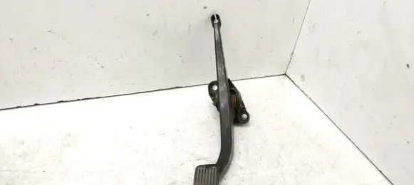 Mitsubishi Colt Accelerator throttle pedal