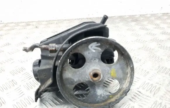Citroen Xsara Picasso Power steering pump 26080331QF 9636271680