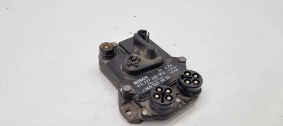 Mercedes-Benz 190 W201 Ignition amplifier control unit 0055453032 0227400574
