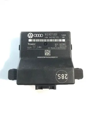 Volkswagen Golf V Gateway control module 1K0907530F 1K0907951