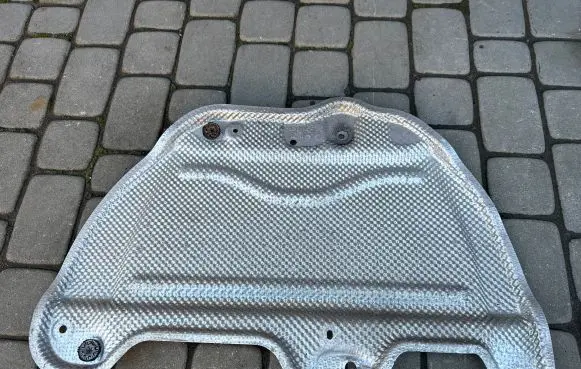 Volkswagen Tiguan Heat shield in engine bay 5QF825701
