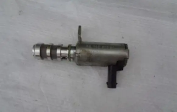 Peugeot 308 Camshaft vanos timing valve 9675081780