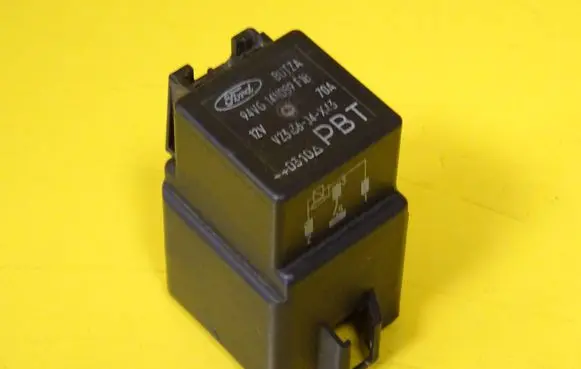 Ford Mondeo MK II Glow plug pre-heat relay 94VG14N089F1B