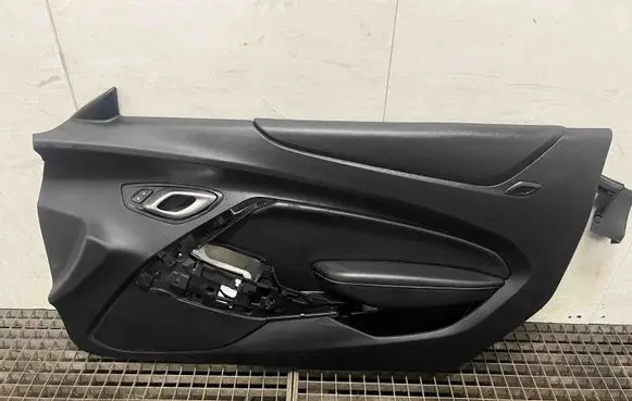 Chevrolet Camaro Front door card panel trim 84557717