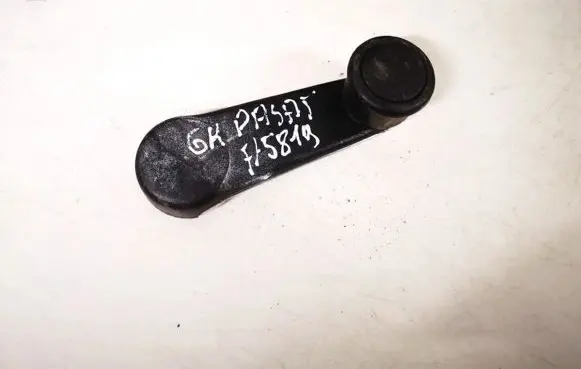 Volkswagen PASSAT B5 Front door window winding handle 
