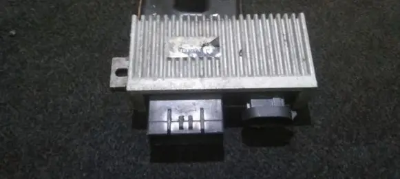Volvo S40, V40 Glow plug pre-heat relay