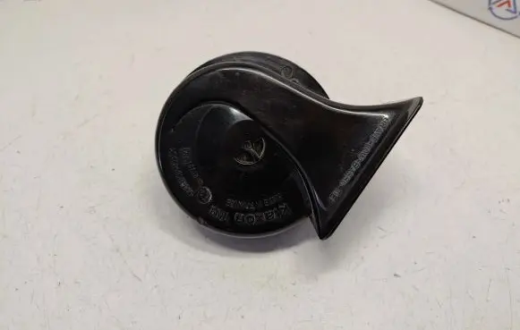 BMW 5 E60 E61 Horn signal 6935988 61336935988