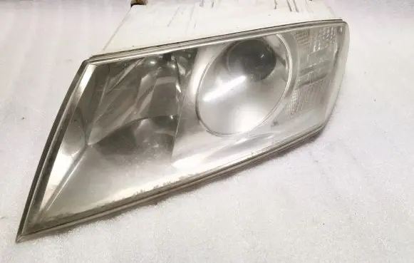 Skoda Octavia Mk2 (1Z) Headlight/headlamp 1Z1941017N