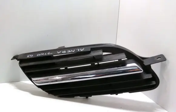 Nissan Almera Tino Front bumper lower grill 62322BU000
