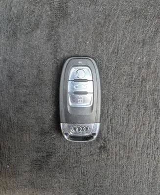 Audi A4 S4 B8 8K Ignition key/card 8K0959754H